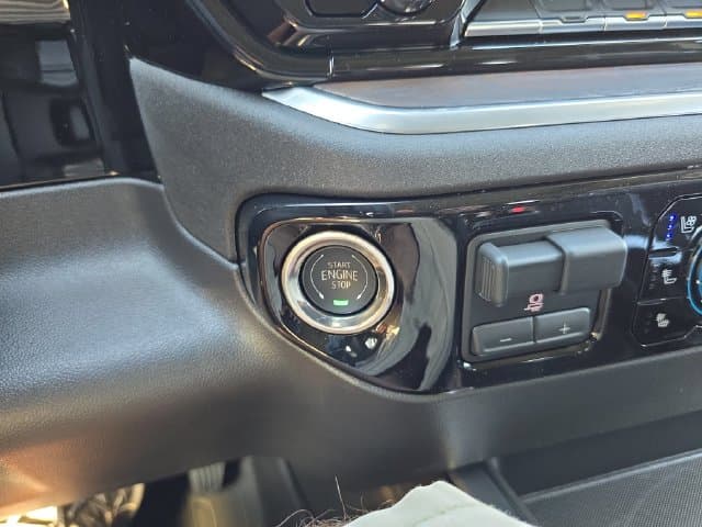 New 2026 GMC Sierra 1500 SLT - photo - 24