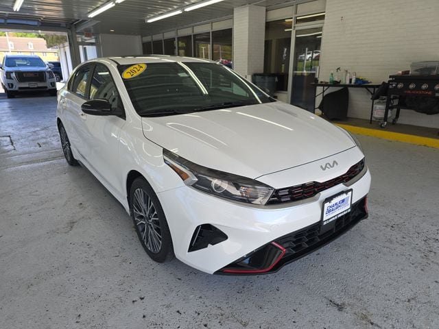 Pre-Owned 2024 Kia Forte GT-Line - photo - 6