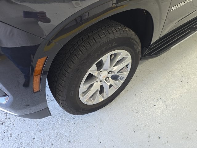 Pre-Owned 2025 Chevrolet Suburban Premier - photo - 8