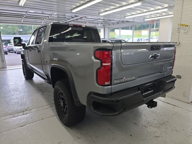 Pre-Owned 2025 Chevrolet Silverado 2500HD ZR2 - photo - 2