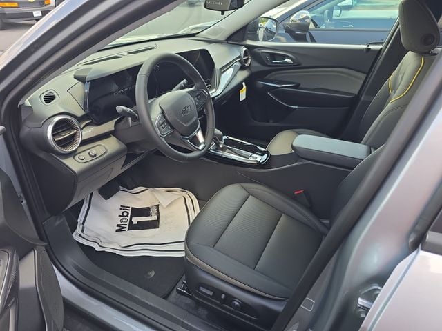 New 2026 Chevrolet Trax ACTIV - photo - 12