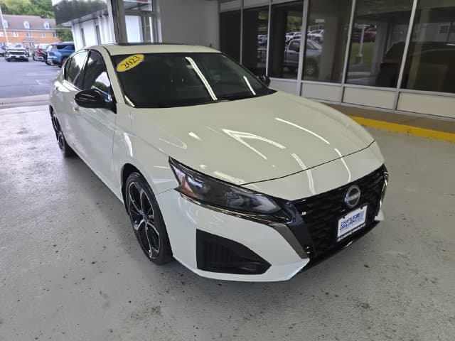 Pre-Owned 2023 Nissan Altima 2.5 SR - photo - 6