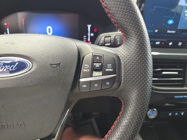 Pre-Owned 2023 Ford Escape ST-Line - photo - 17