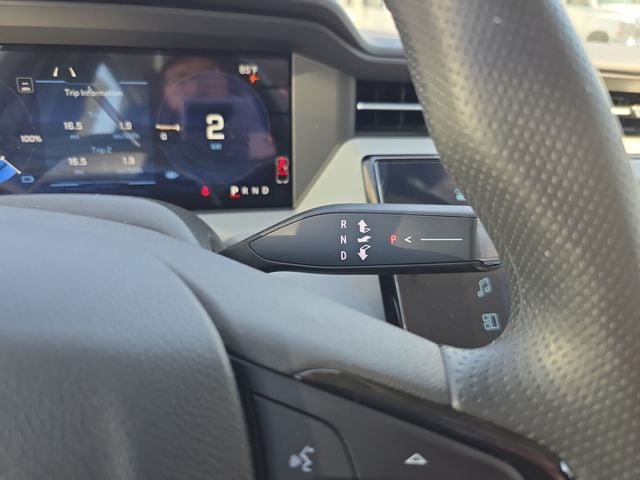 New 2027 Chevrolet Bolt EV LT - photo - 20