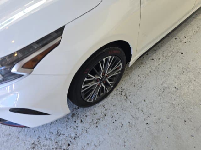 Pre-Owned 2023 Kia Forte GT-Line - photo - 8