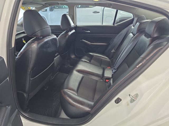 Pre-Owned 2019 Nissan Altima 2.5 SR - photo - 9
