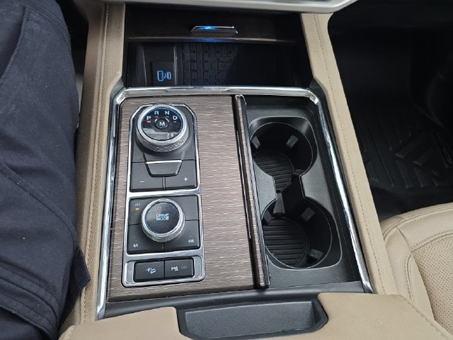 Pre-Owned 2024 Ford Expedition Limited - photo - 21