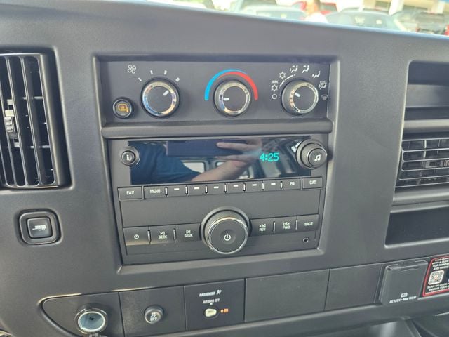 New 2026 Chevrolet Express 2500 Work Van - photo - 13