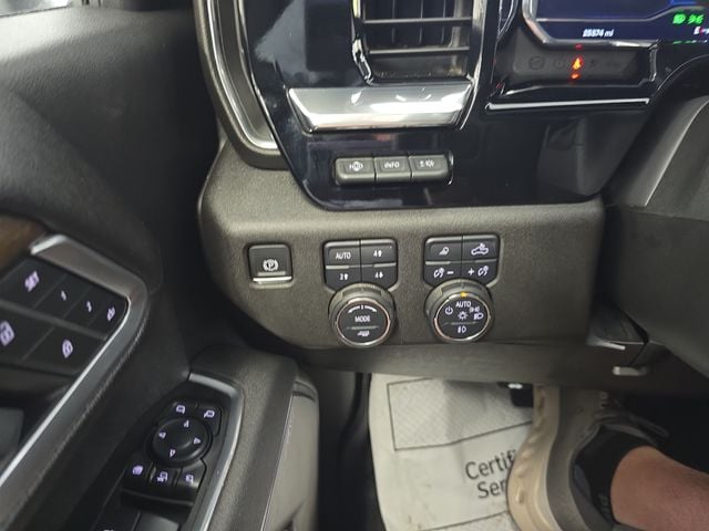 Pre-Owned 2025 Chevrolet Silverado 2500HD High Country - photo - 19
