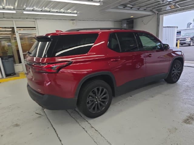 Pre-Owned 2023 Chevrolet Traverse RS - photo - 5
