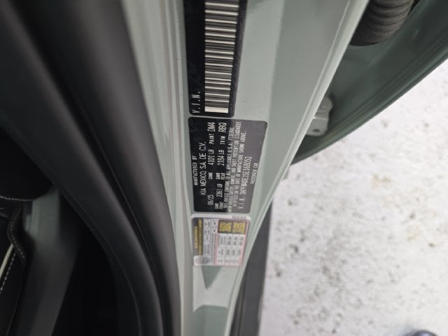 Pre-Owned 2025 Kia K4 GT-Line - photo - 13