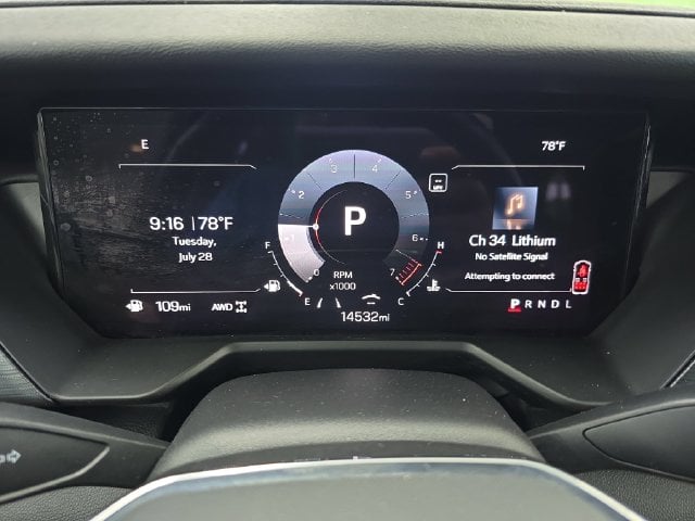Pre-Owned 2025 GMC Acadia Elevation - photo - 16
