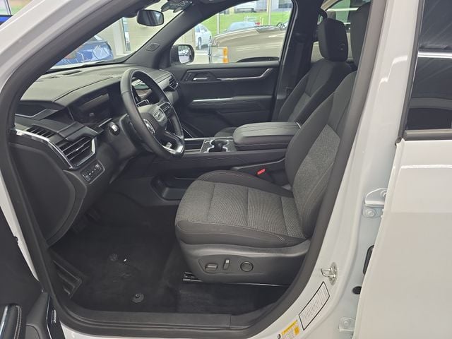 Pre-Owned 2025 GMC Acadia Elevation - photo - 12