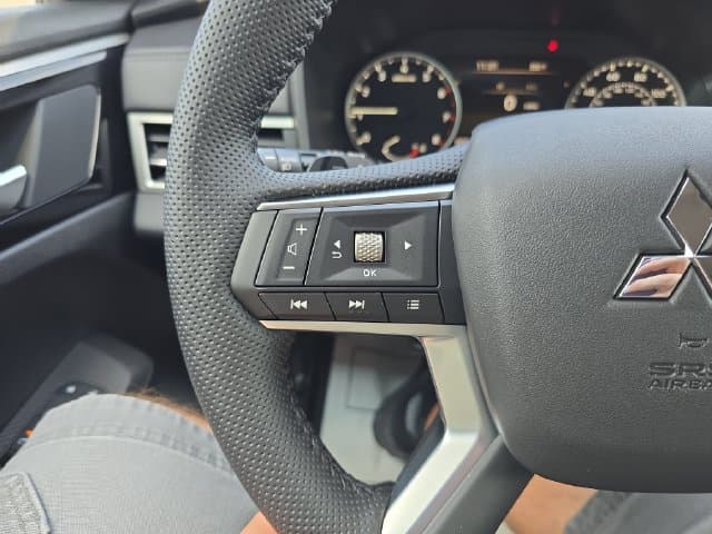 Pre-Owned 2025 Mitsubishi Outlander Trail Edition - photo - 18