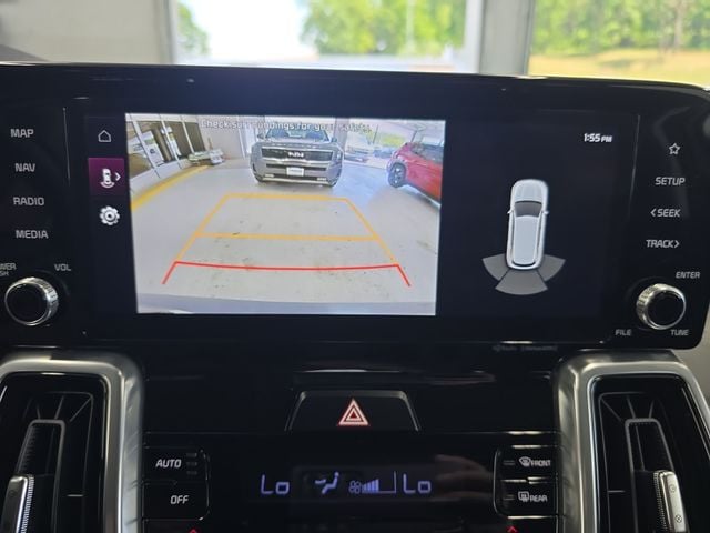 Pre-Owned 2023 Kia Sorento SX - photo - 15