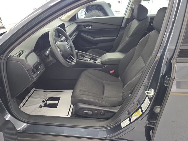 Pre-Owned 2023 Honda Accord EX - photo - 13