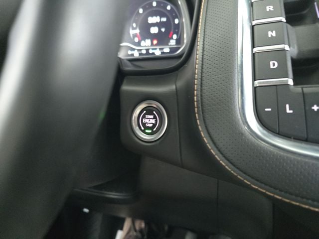 Pre-Owned 2023 GMC Yukon AT4 - photo - 23