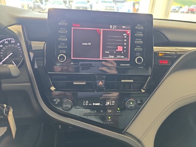 Pre-Owned 2022 Toyota Camry SE - photo - 14