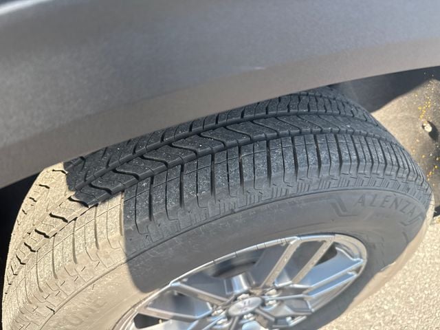 Pre-Owned 2025 GMC Acadia Elevation - photo - 24