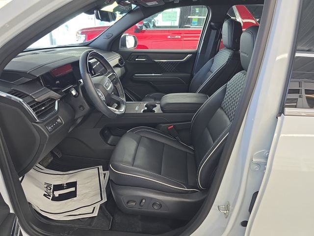 Pre-Owned 2026 GMC Acadia Denali - photo - 13