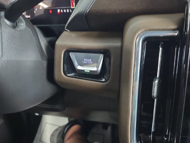 Pre-Owned 2025 GMC Yukon Denali Ultimate - photo - 25