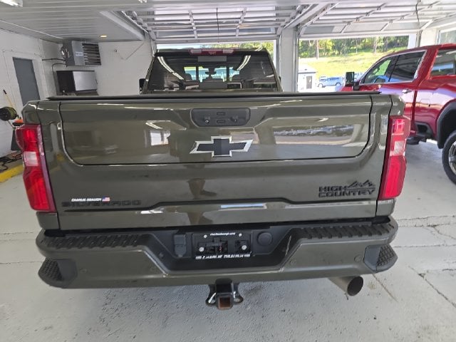 Pre-Owned 2022 Chevrolet Silverado 3500HD High Country - photo - 3