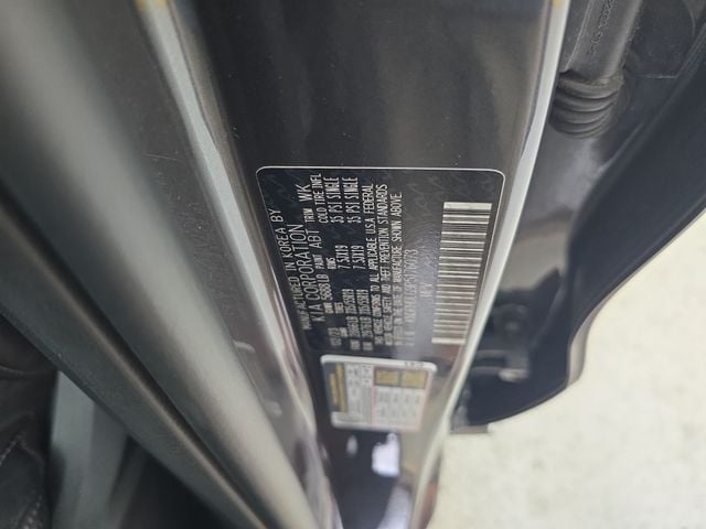 Pre-Owned 2023 Kia Sorento Hybrid EX - photo - 13