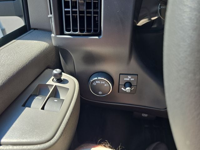 New 2026 Chevrolet Express 2500 Work Van - photo - 16