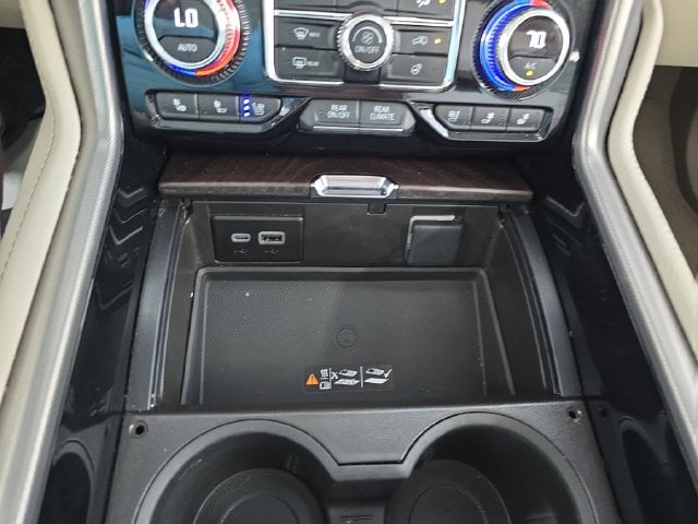 Pre-Owned 2024 GMC Yukon XL Denali - photo - 21