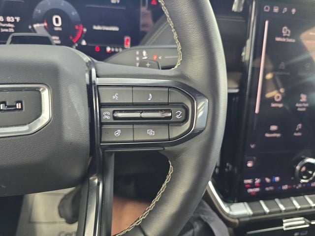 Pre-Owned 2025 GMC Yukon Denali Ultimate - photo - 18