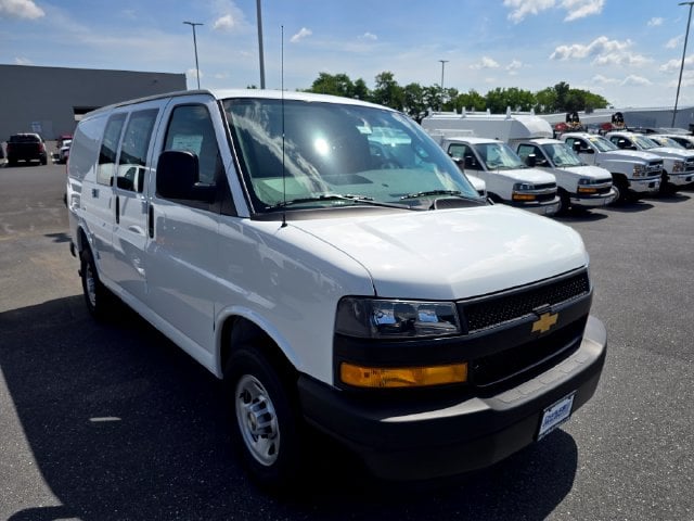 New 2026 Chevrolet Express 2500 Work Van - photo - 9