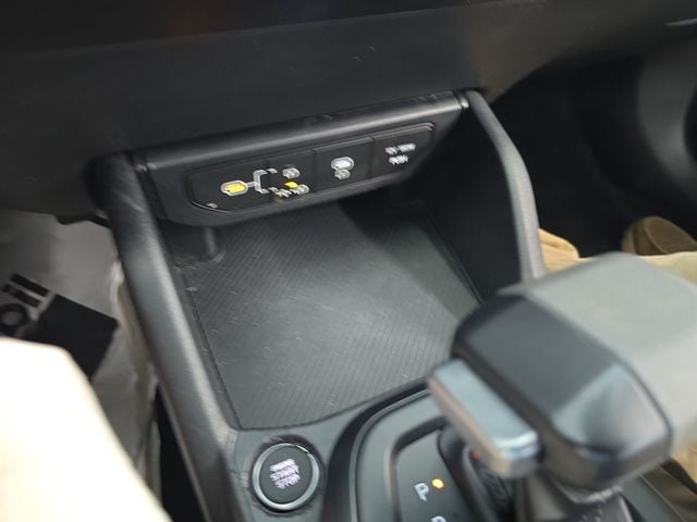 Pre-Owned 2025 Kia K4 LXS - photo - 20