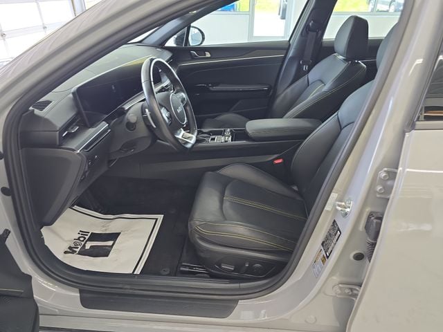 Pre-Owned 2025 Kia K5 GT - photo - 13