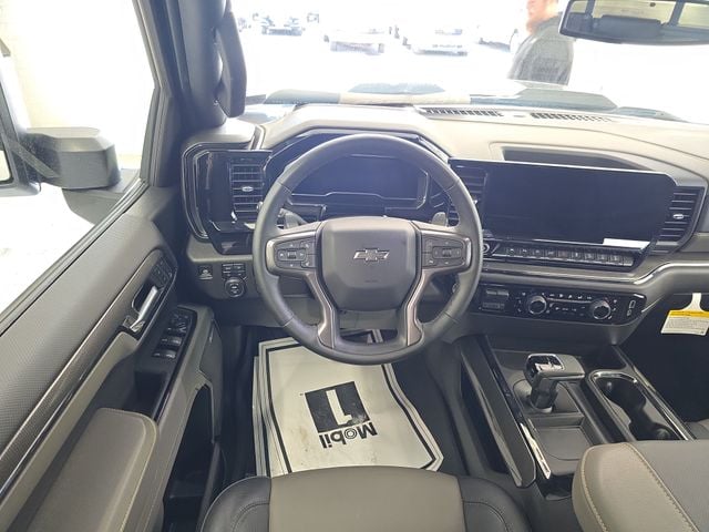 Pre-Owned 2024 Chevrolet Silverado 1500 ZR2 - photo - 11