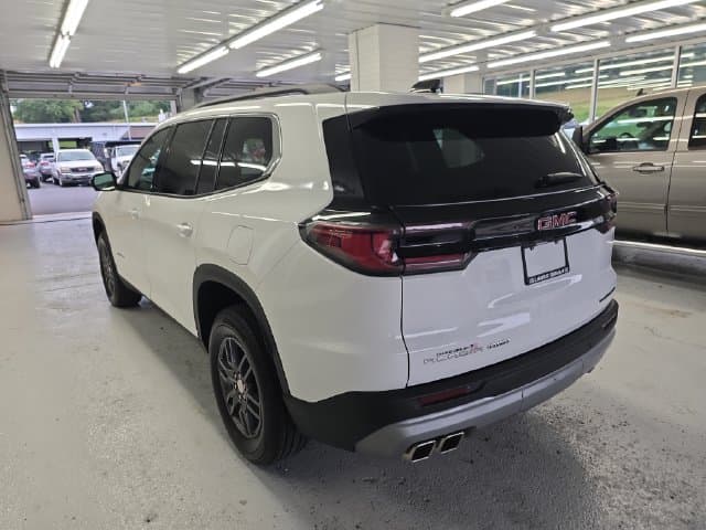 Pre-Owned 2025 GMC Acadia Elevation - photo - 2
