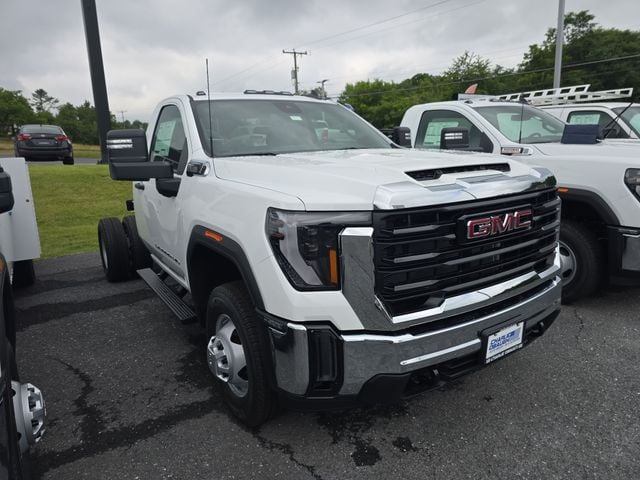 New 2026 GMC Sierra 3500HD Pro - photo - 6