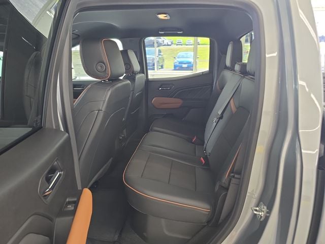 New 2026 GMC Canyon AT4 - photo - 10