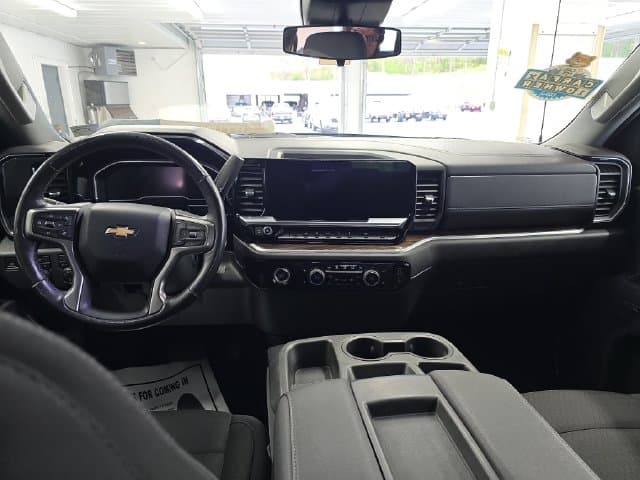 Pre-Owned 2022 Chevrolet Silverado 1500 LT - photo - 10
