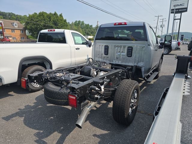 New 2026 GMC Sierra 3500HD Pro - photo - 5