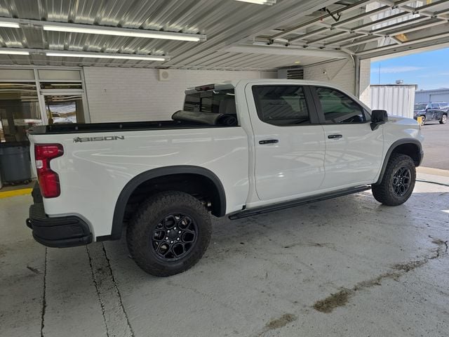 Pre-Owned 2023 Chevrolet Silverado 1500 ZR2 - photo - 5