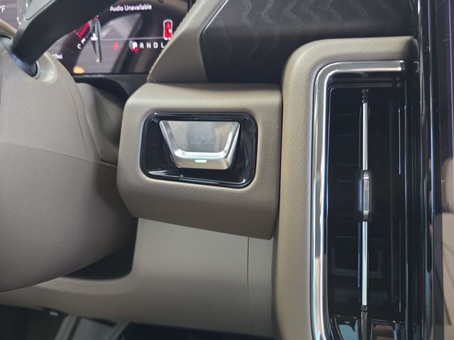 New 2026 GMC Yukon XL Denali - photo - 23