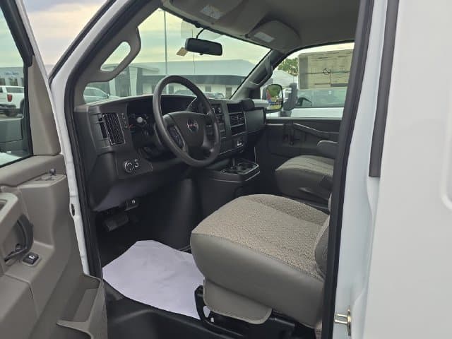 New 2026 GMC Savana 2500 Work Van - photo - 14