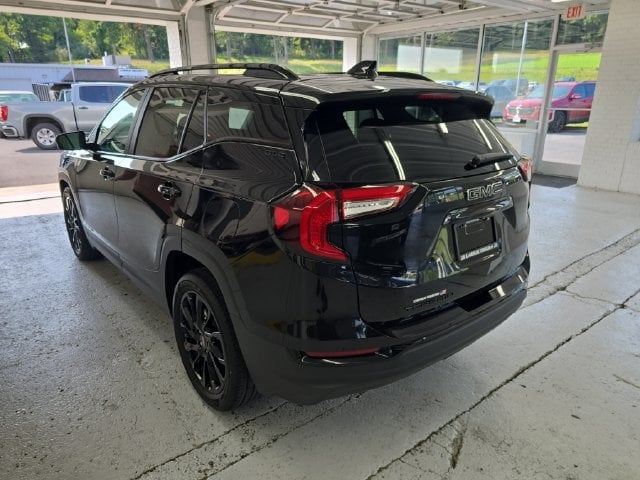 Pre-Owned 2023 GMC Terrain SLE - photo - 2