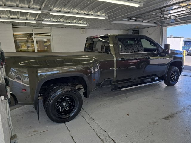 Pre-Owned 2022 Chevrolet Silverado 3500HD High Country - photo - 5