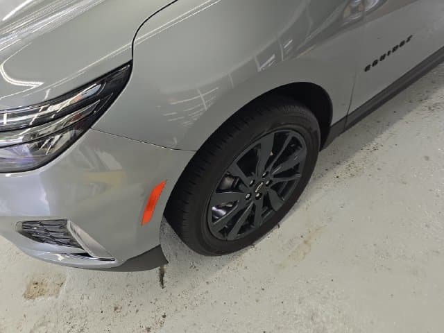 Pre-Owned 2023 Chevrolet Equinox RS - photo - 8