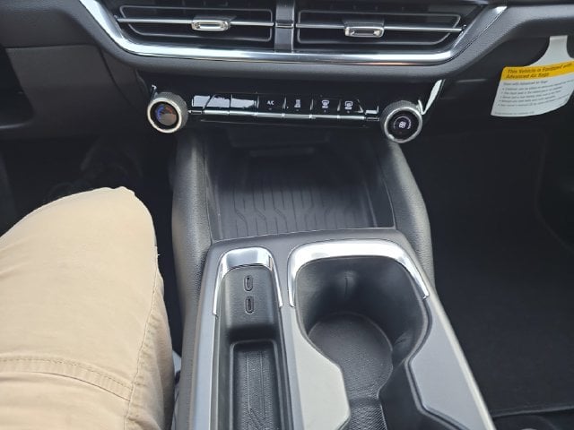 New 2026 Chevrolet Equinox EV LT - photo - 19