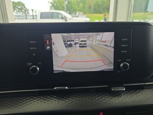 Pre-Owned 2024 Kia Carnival LX - photo - 15