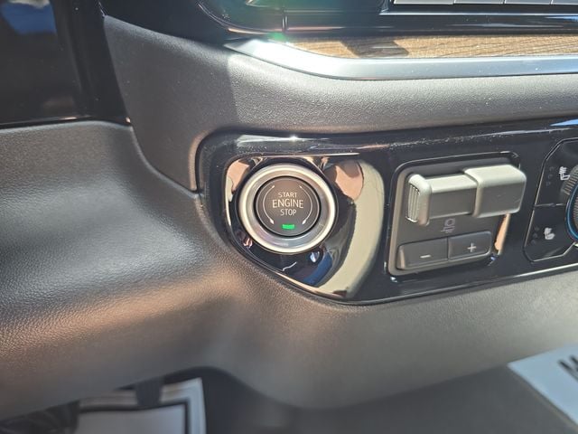 New 2026 Chevrolet Silverado 1500 LT - photo - 22