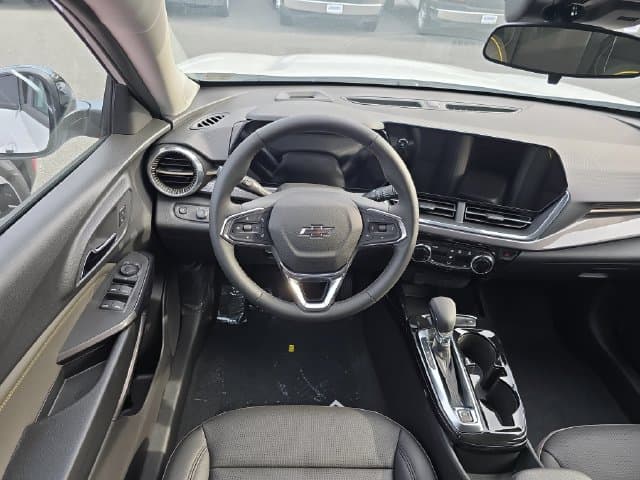 New 2026 Chevrolet Trax ACTIV - photo - 11