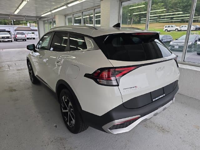 Pre-Owned 2023 Kia Sportage Hybrid EX - photo - 2